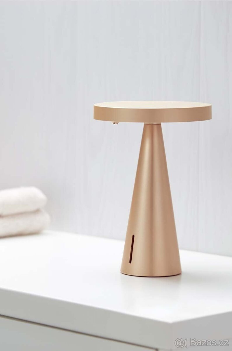 Svítidlo Mano od společnosti Lexon