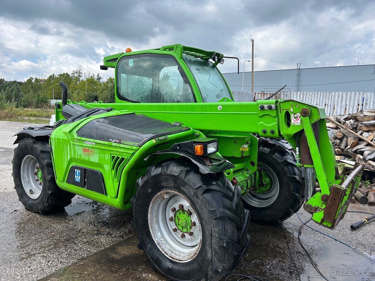 Nabízíme práce s teleskopickým manipulátorem Merlo TF 38.7