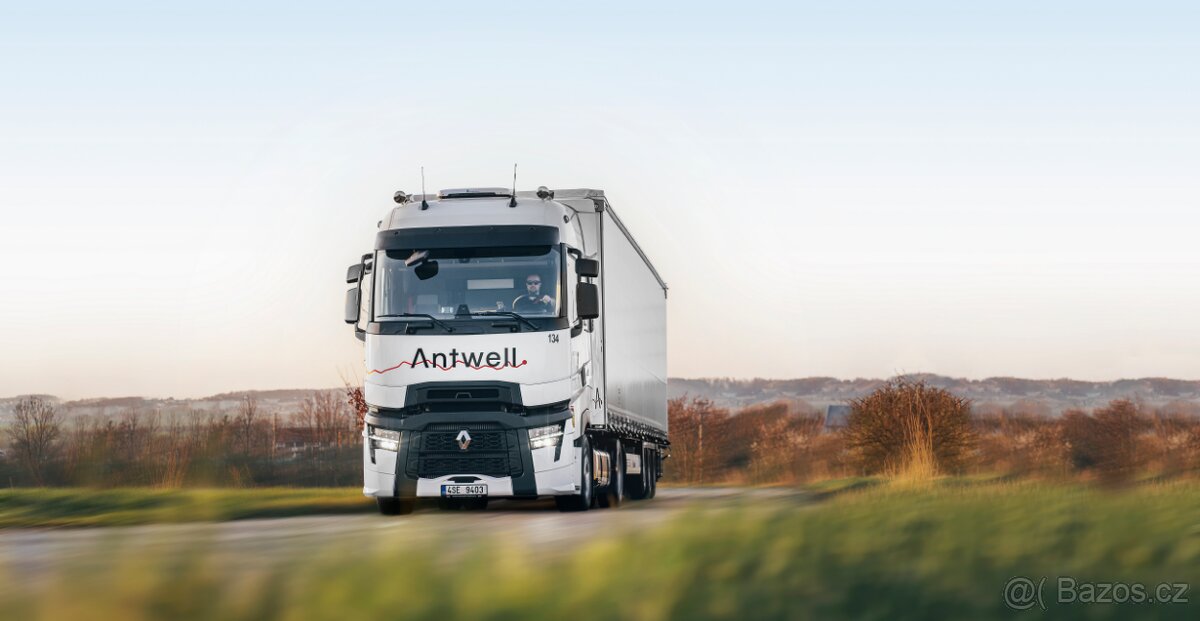 Plzeň - Skotsko | Pravidelná linka | Víkendy doma | C+E