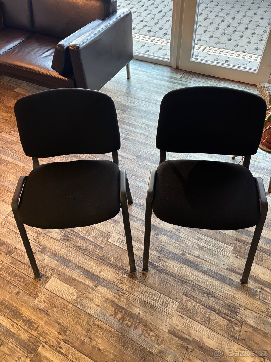 Židle konferenční černá