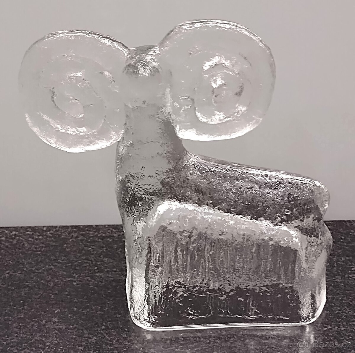 Ikonický BERAN - Pavel Pánek - lisované sklo