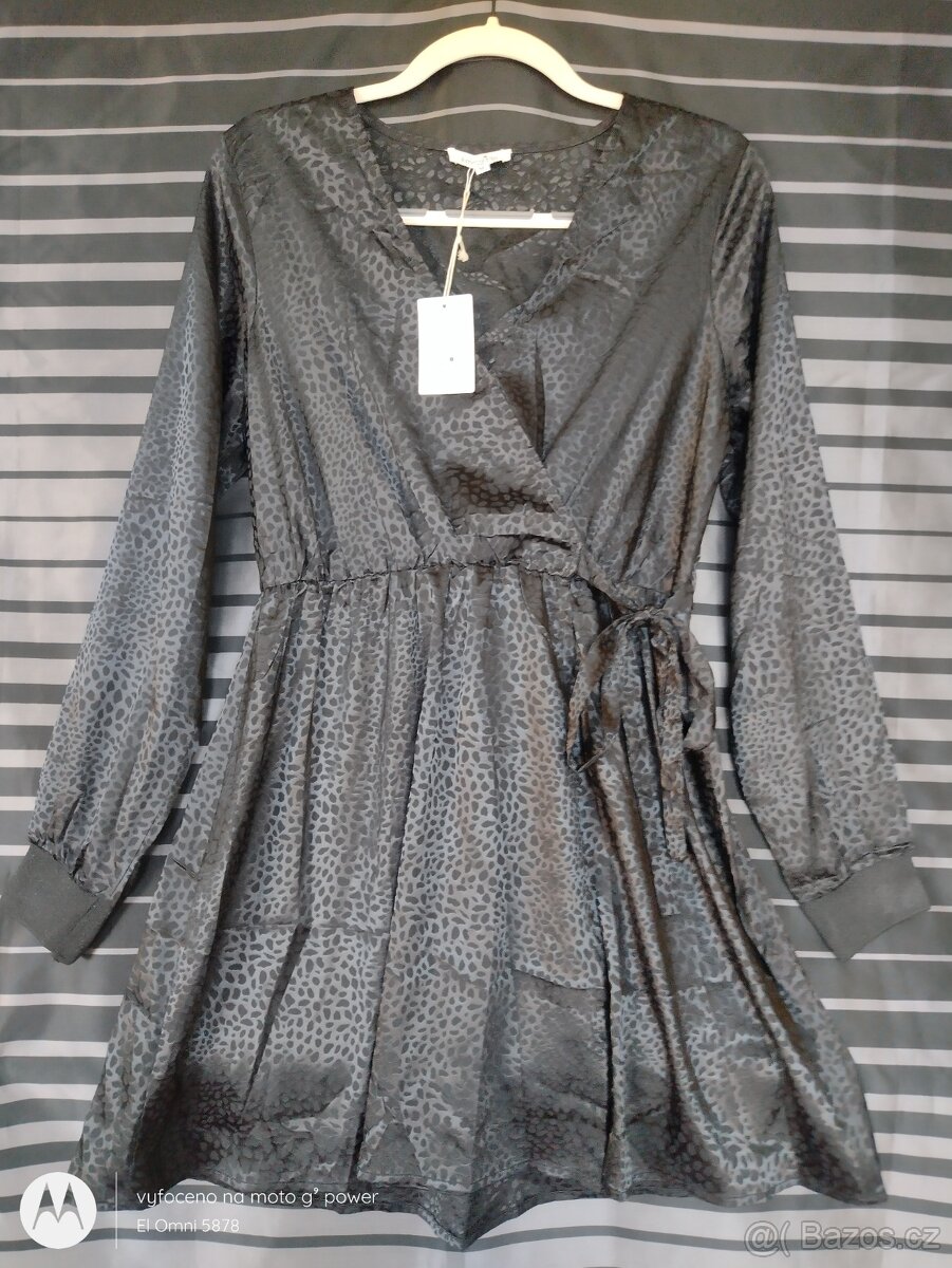 nové šaty Emma Ella Paris v.M/38