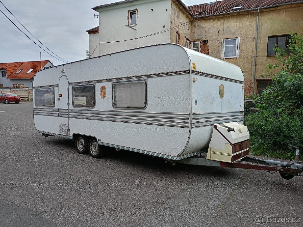 Prodám dvouosý karavan weippert