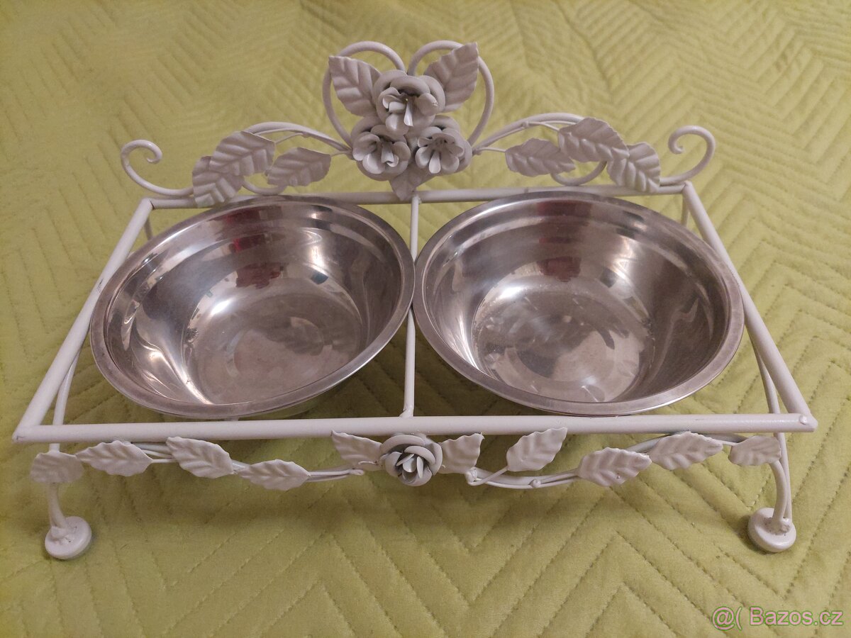 NOVÁ DVOJMISKA S RŮŽEMI - PRO PEJSKY NEBO KOČIČKY