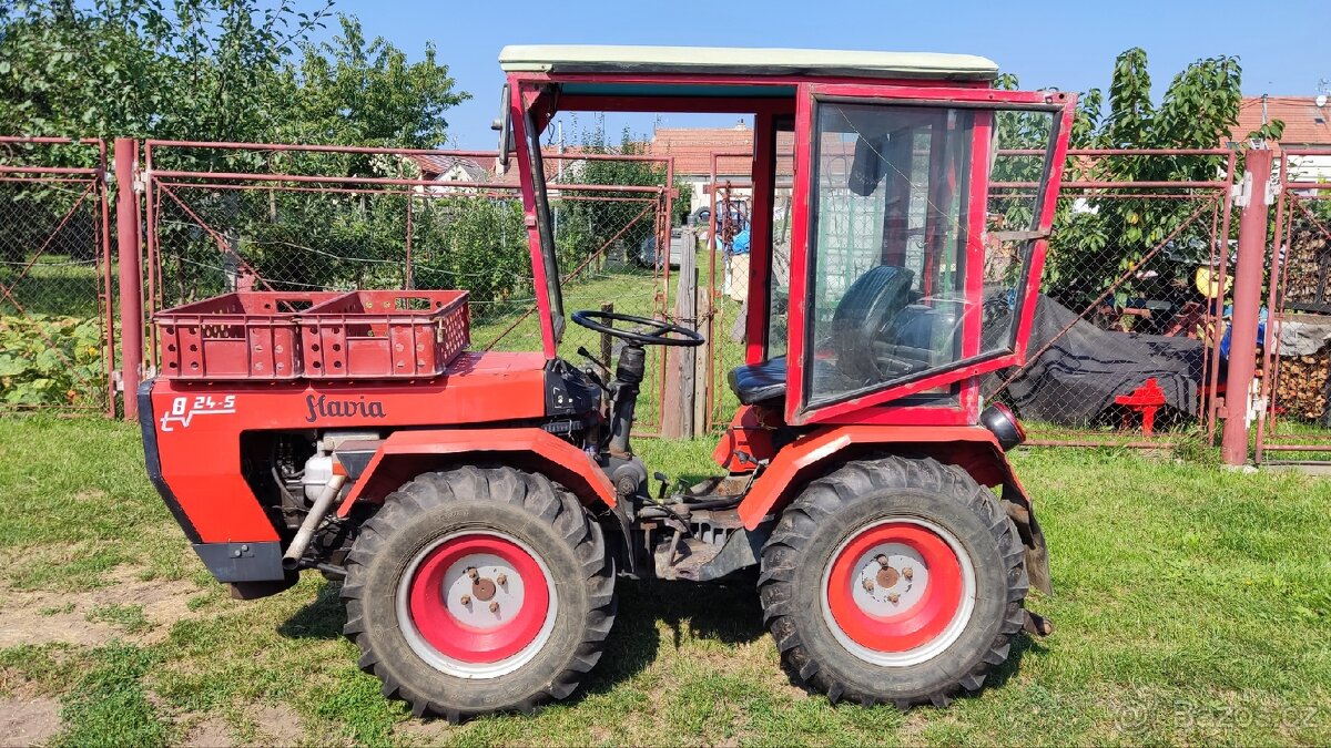 Malotraktor Slavia TV 824-S