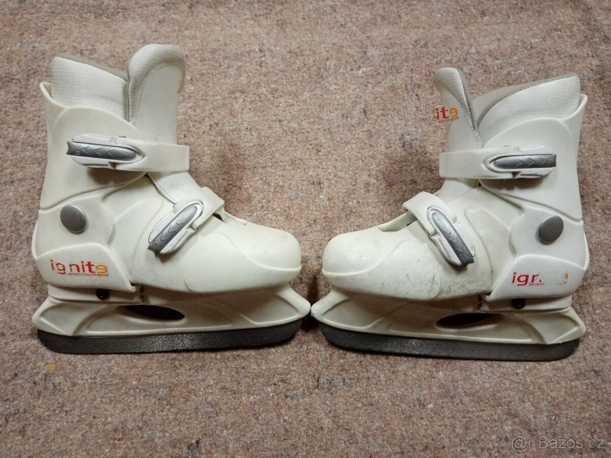 Prodám dívčí brusle nastavitelné Ignite vel. 34 - 36