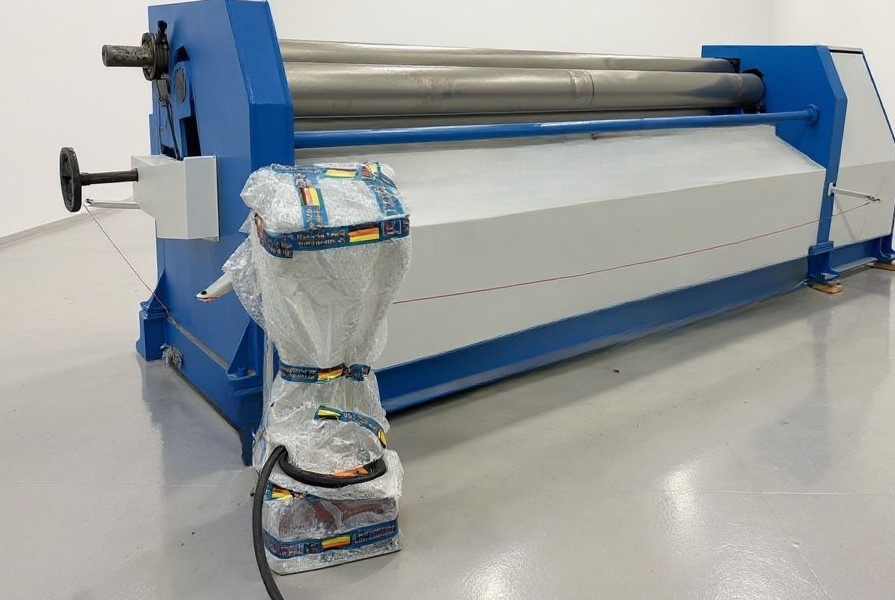 Hydraulická 3-válcová ohýbačka plechu KNUTH KRM-S 30/4