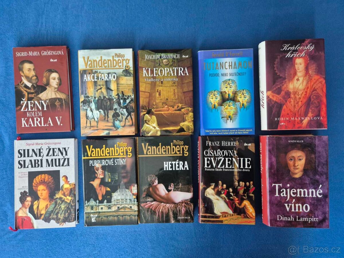 Různé historické knihy a knihy o Egyptě