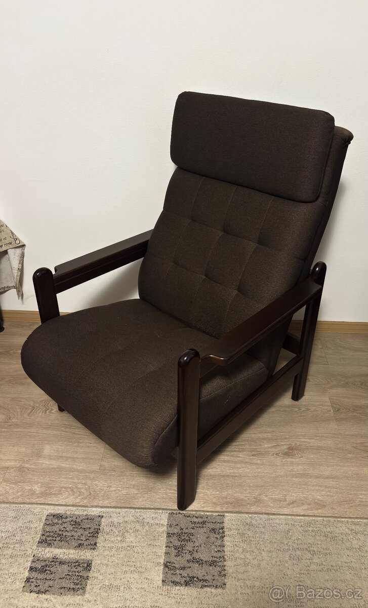 Kvalitní křesla z masivu