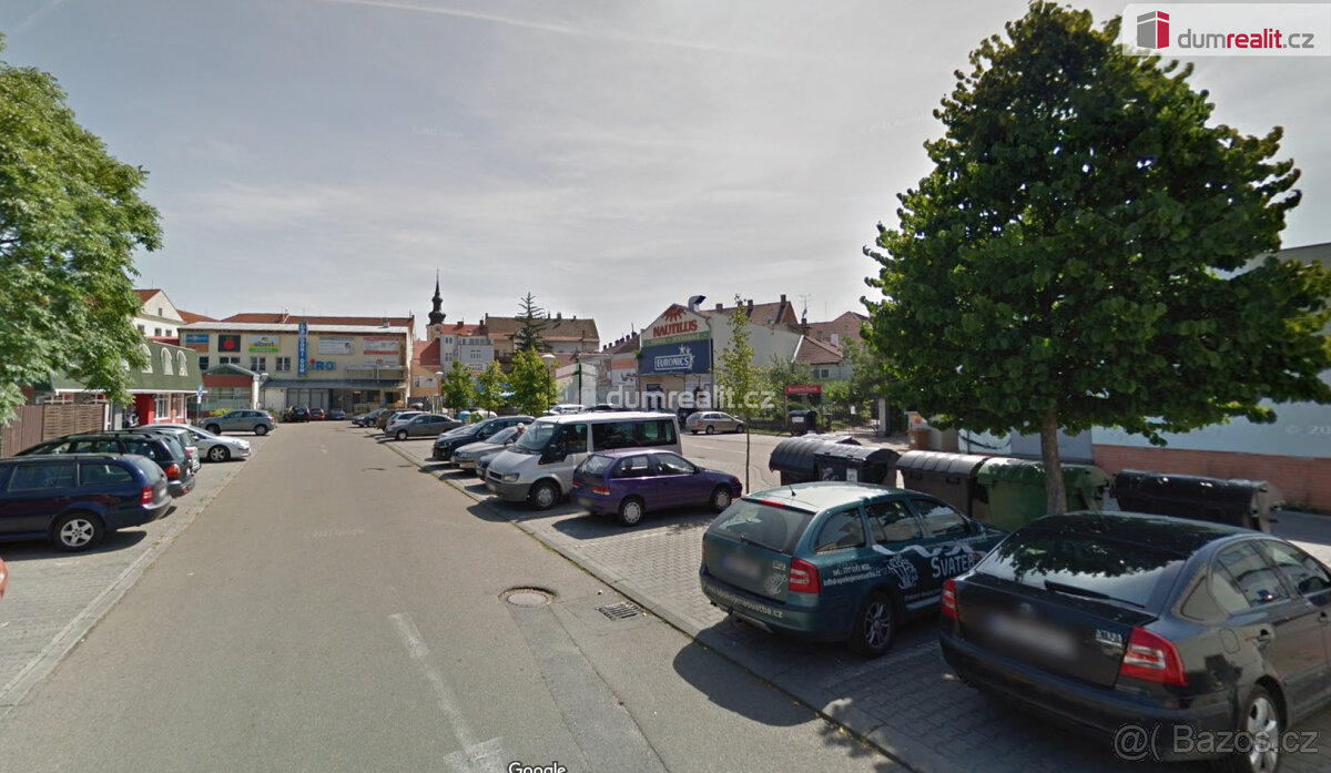 Prodejna + sklad 130m2, centrum, Hodonín