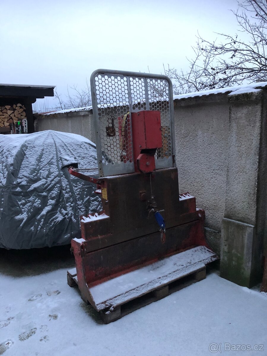 Naviják za traktor Norse 5500 rohatka