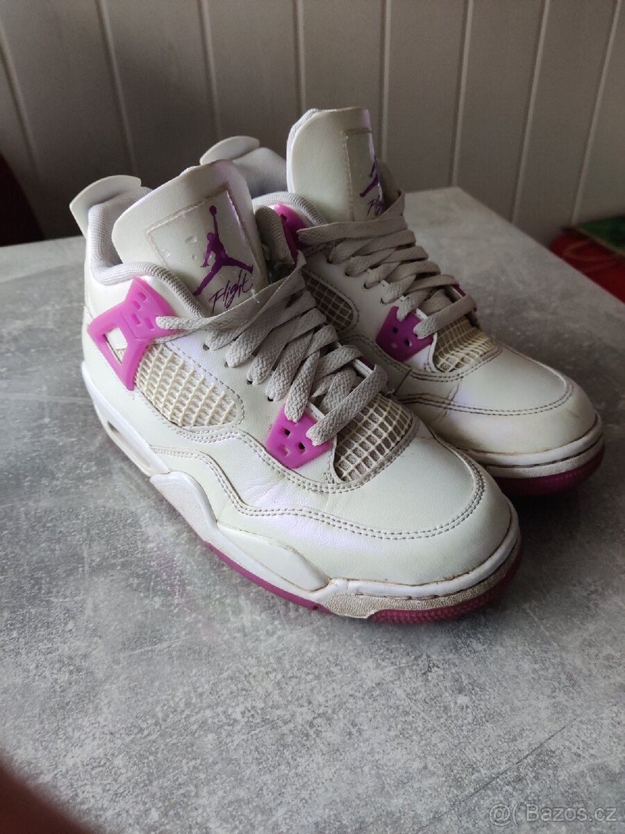 AIR JORDAN velikost 37.5