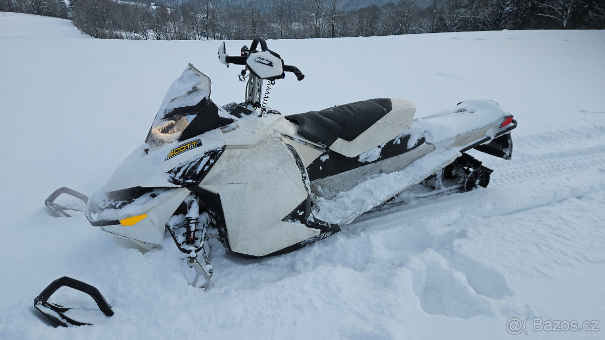 Ski Doo Summit 800 p-tec