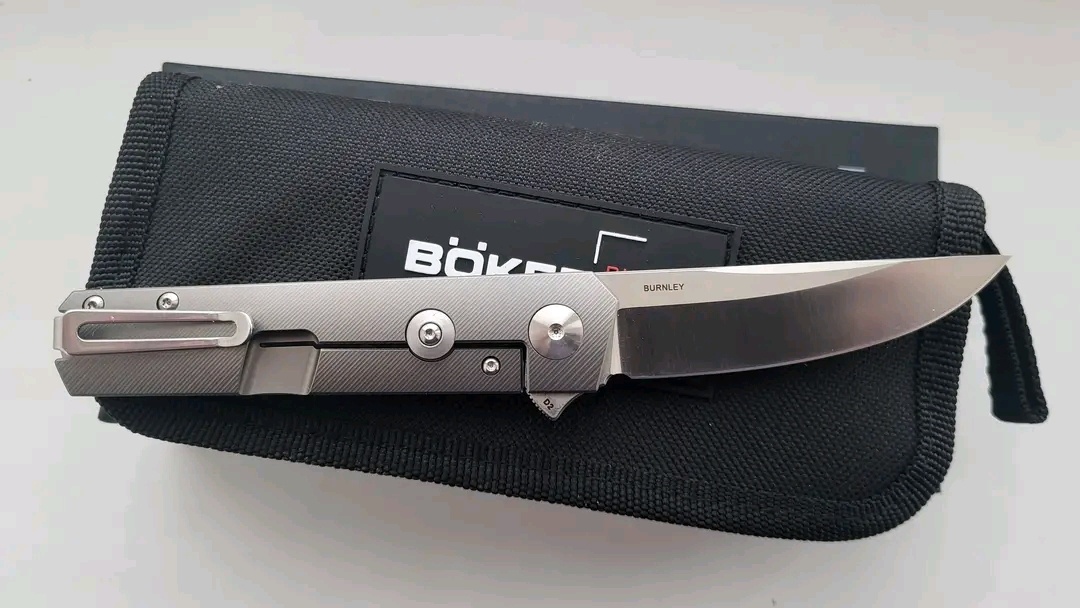 Boker Kwaiken Carbon