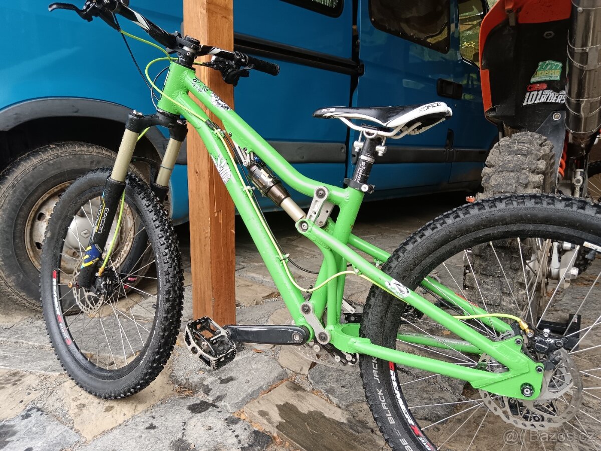 Celoodpruzene kolo 24"