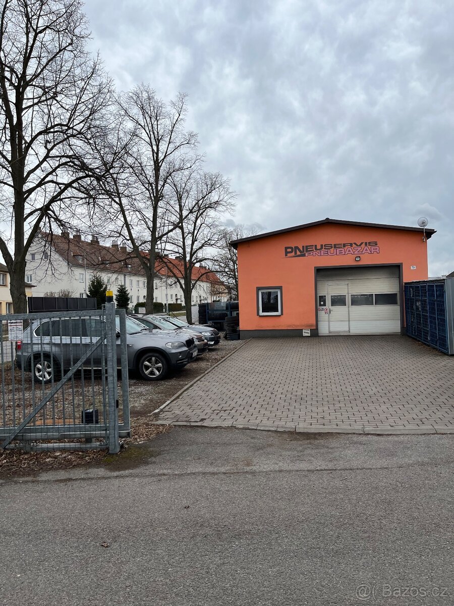 PRODEJ OBCHODNÍHO PROSTORU 407m2