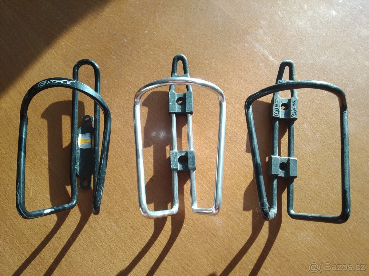 rohy na řidítka, košík na lahev, nýtovač řetězu