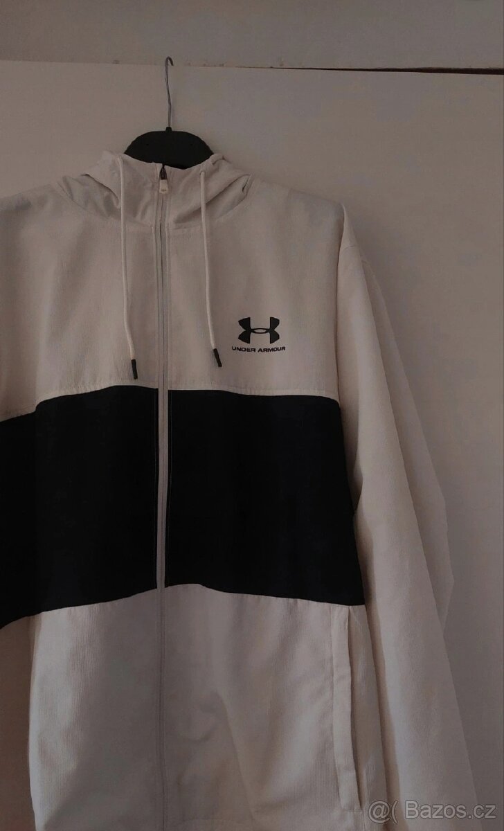 Under Armour sustakova bunda