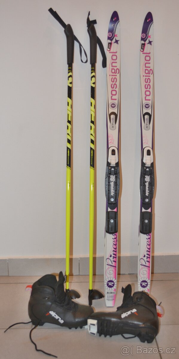 Dětský set, bězky - 110, boty - 33, hůlky -100