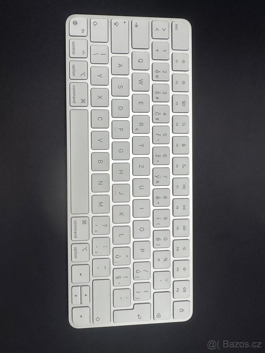 Apple Magic Keyboard - klávesnice