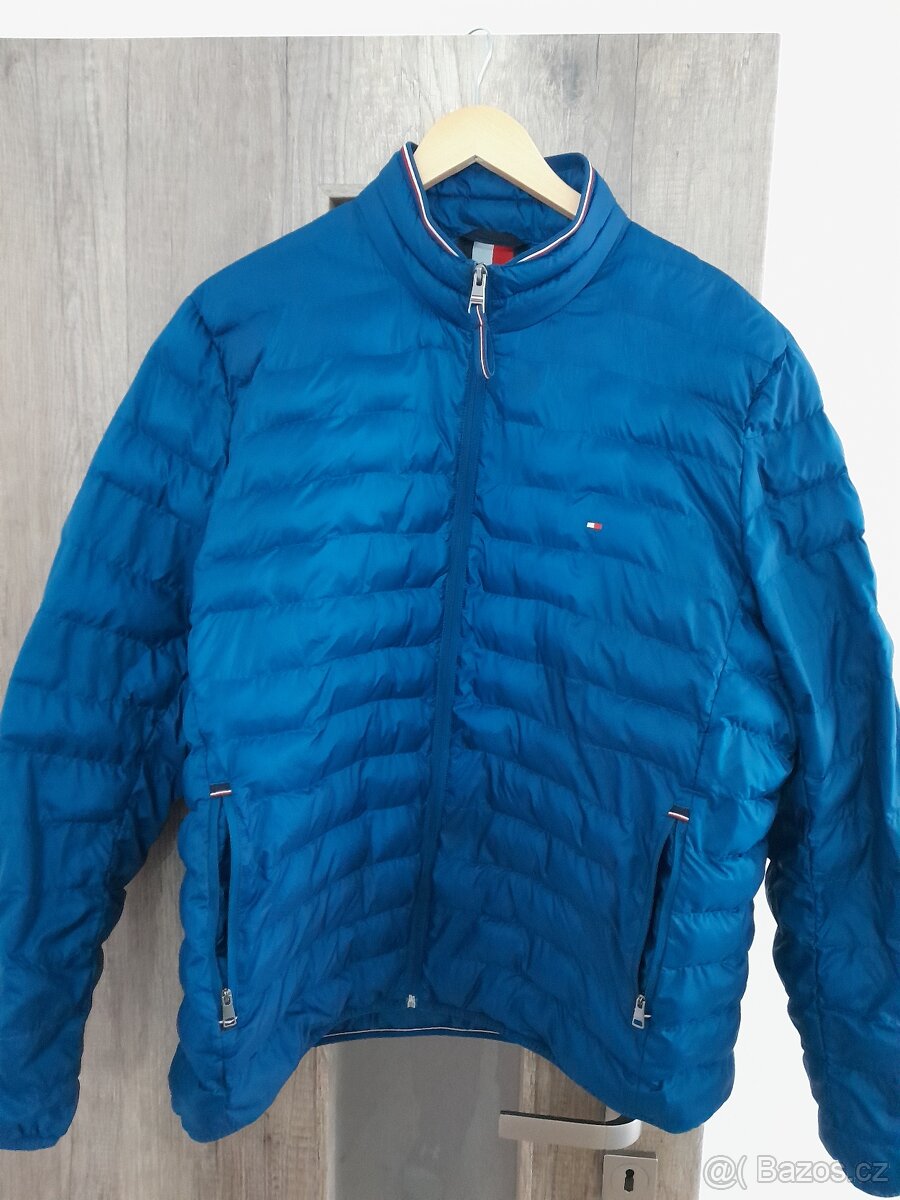 prodam bundu TOMMY HILFIGER