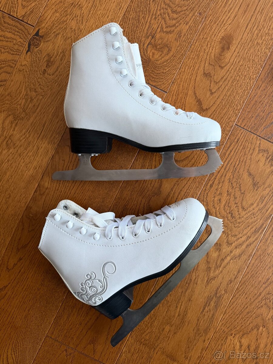 Prodám dámské brusle, velmi dobrý stav