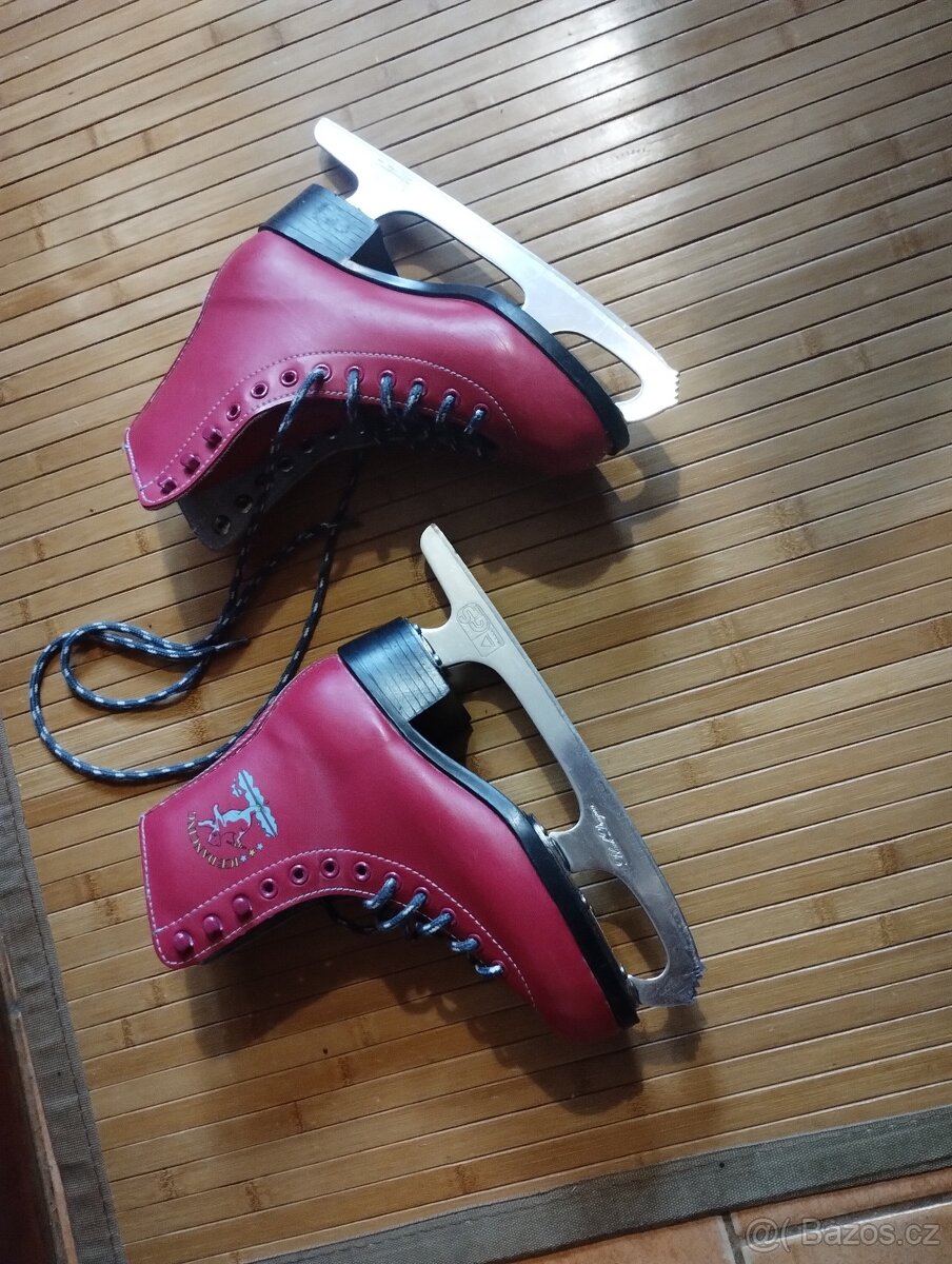 Brusle dívčí vel 34