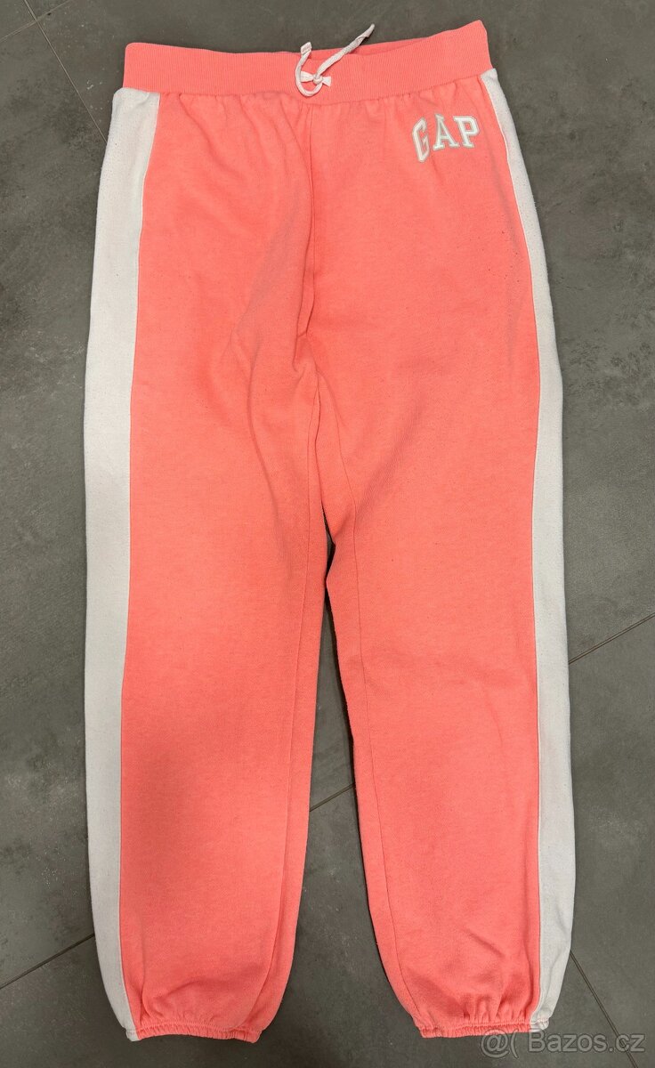 Dětské tepláky Gap, vel. XXL (14-16 let)
