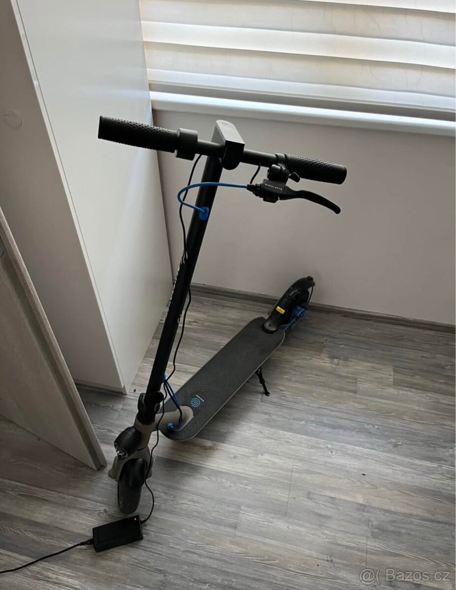 Elektrokolobezka Bluetouch