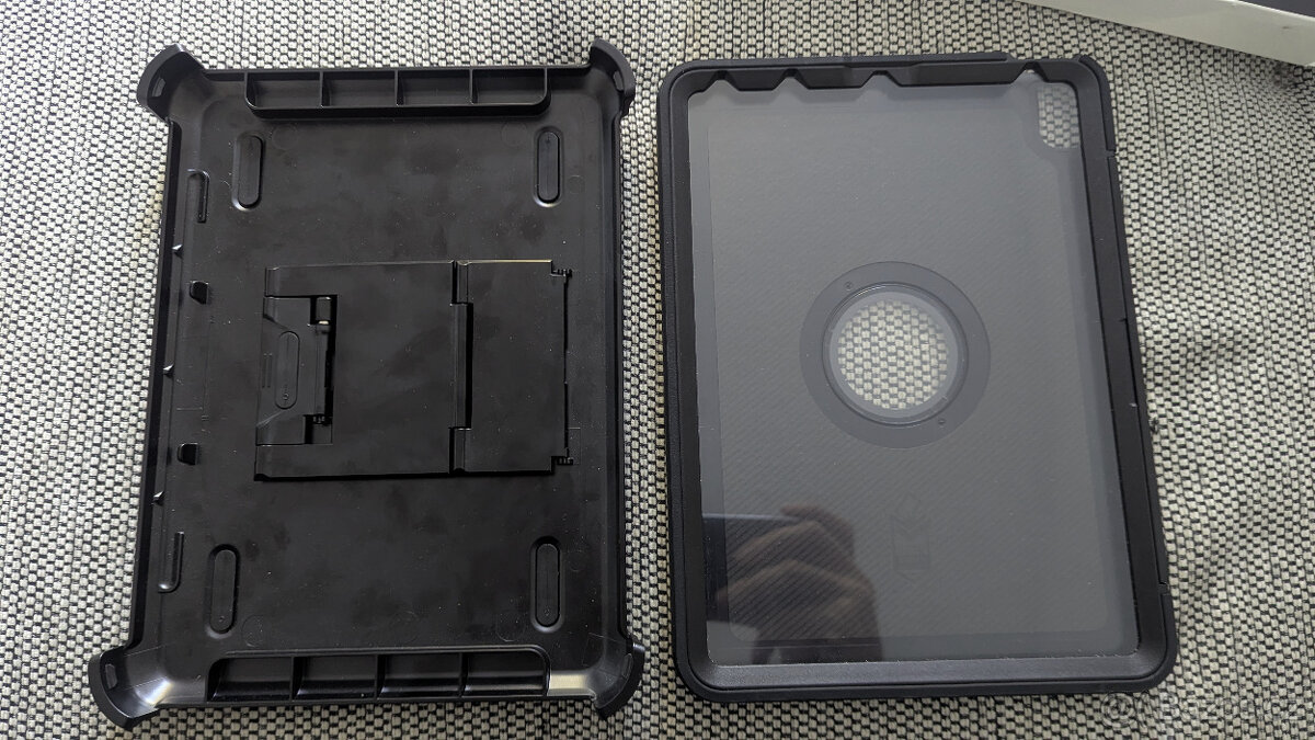 iPad Air Otterbox Defender case