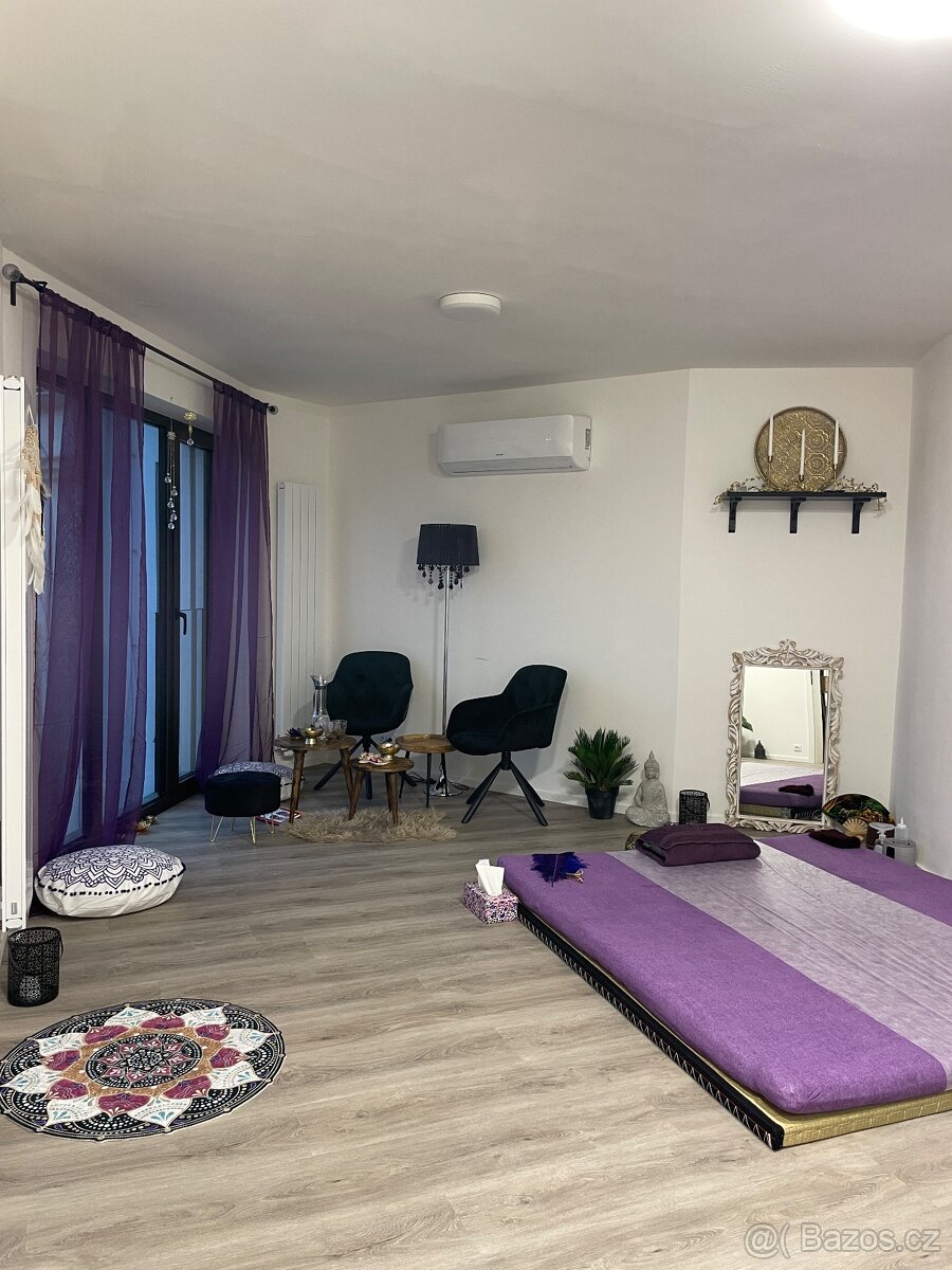 Hledám masérku Brno