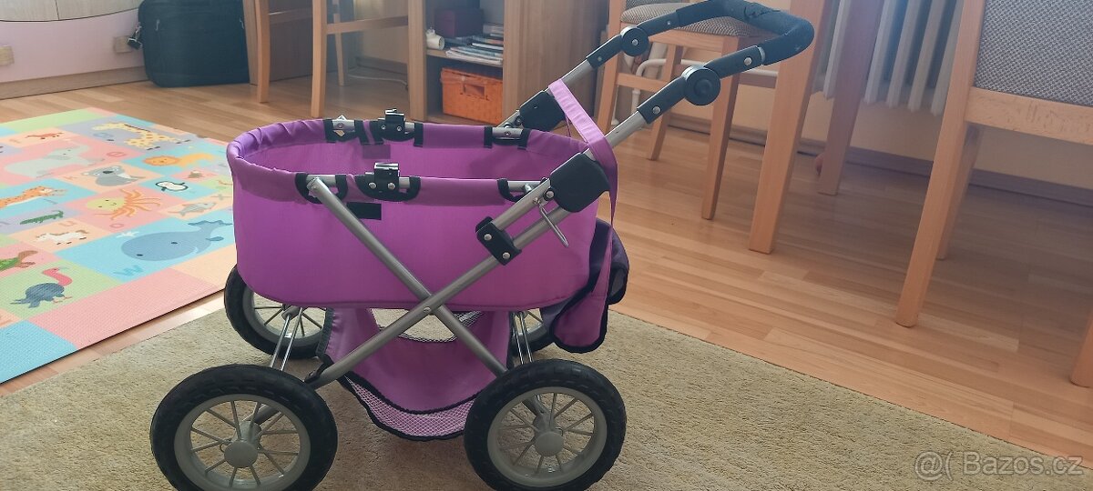 Dětsky kočárek pro panenky