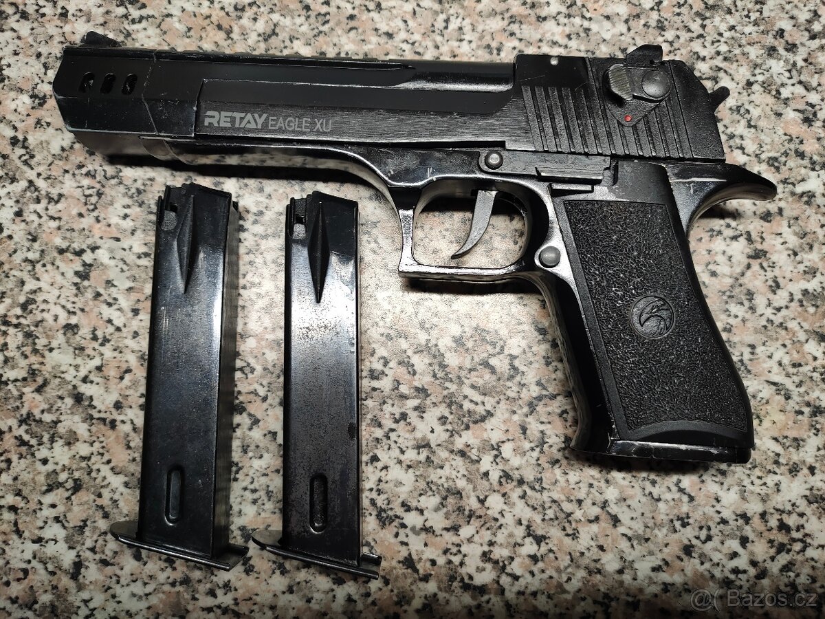 Plynová pistole ráže 9 mm P.A.K.