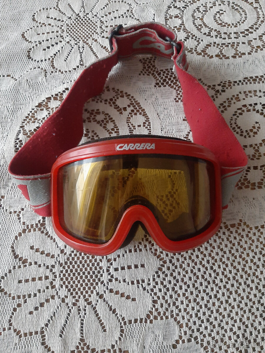 Lyžařské brýle Carrera