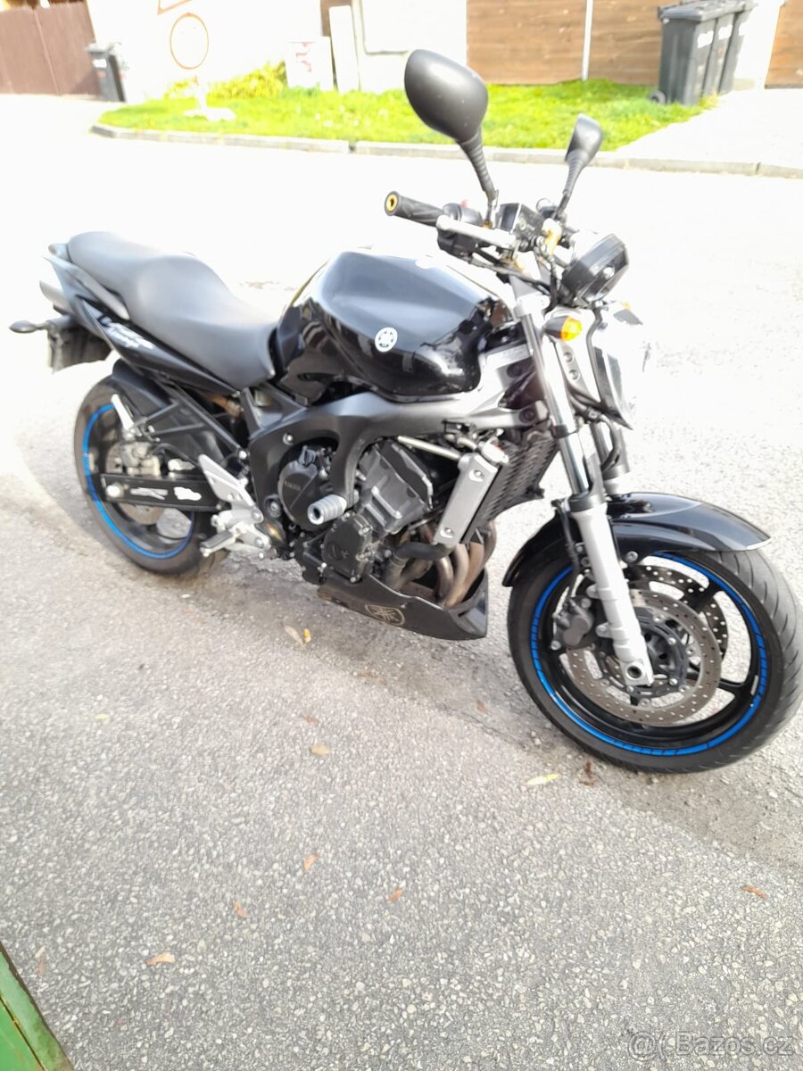 YAMAHA FZ6N