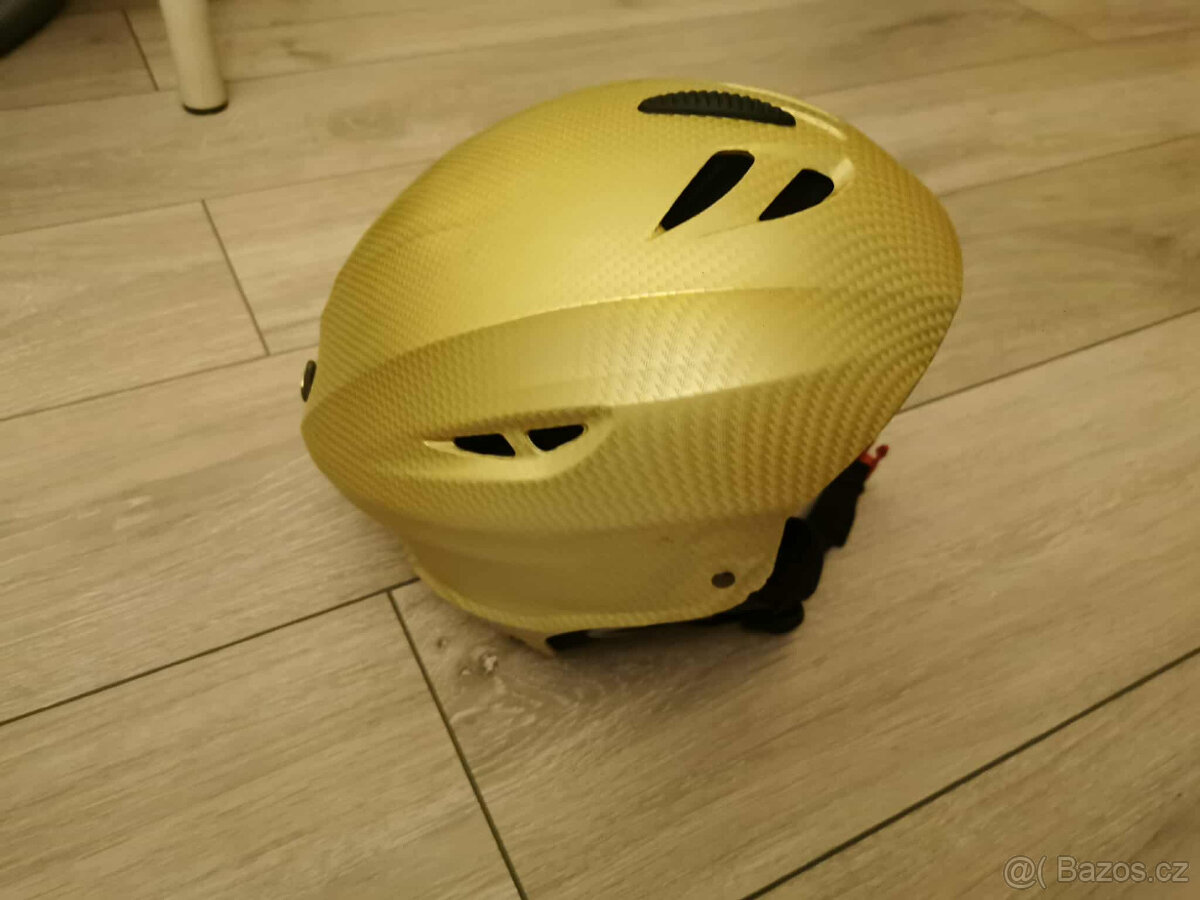 Prilba, lyzarske bryle