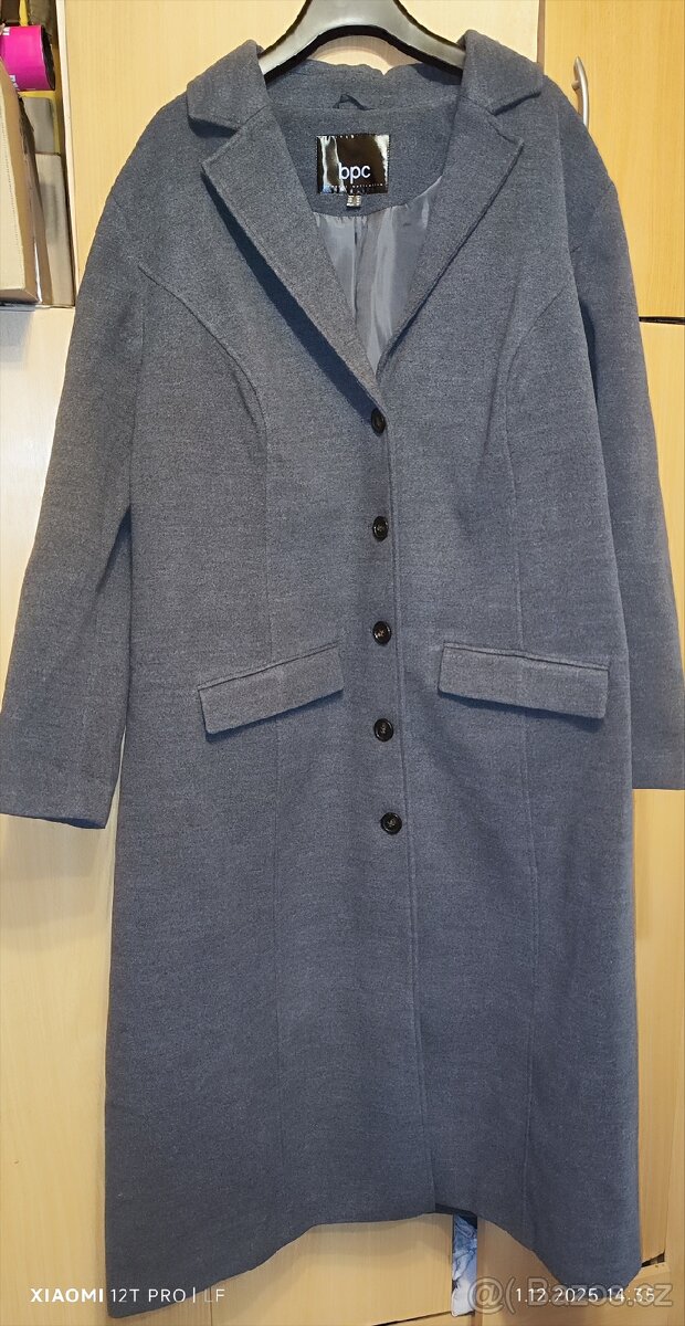 Dámský elegantní kabát Bonprix