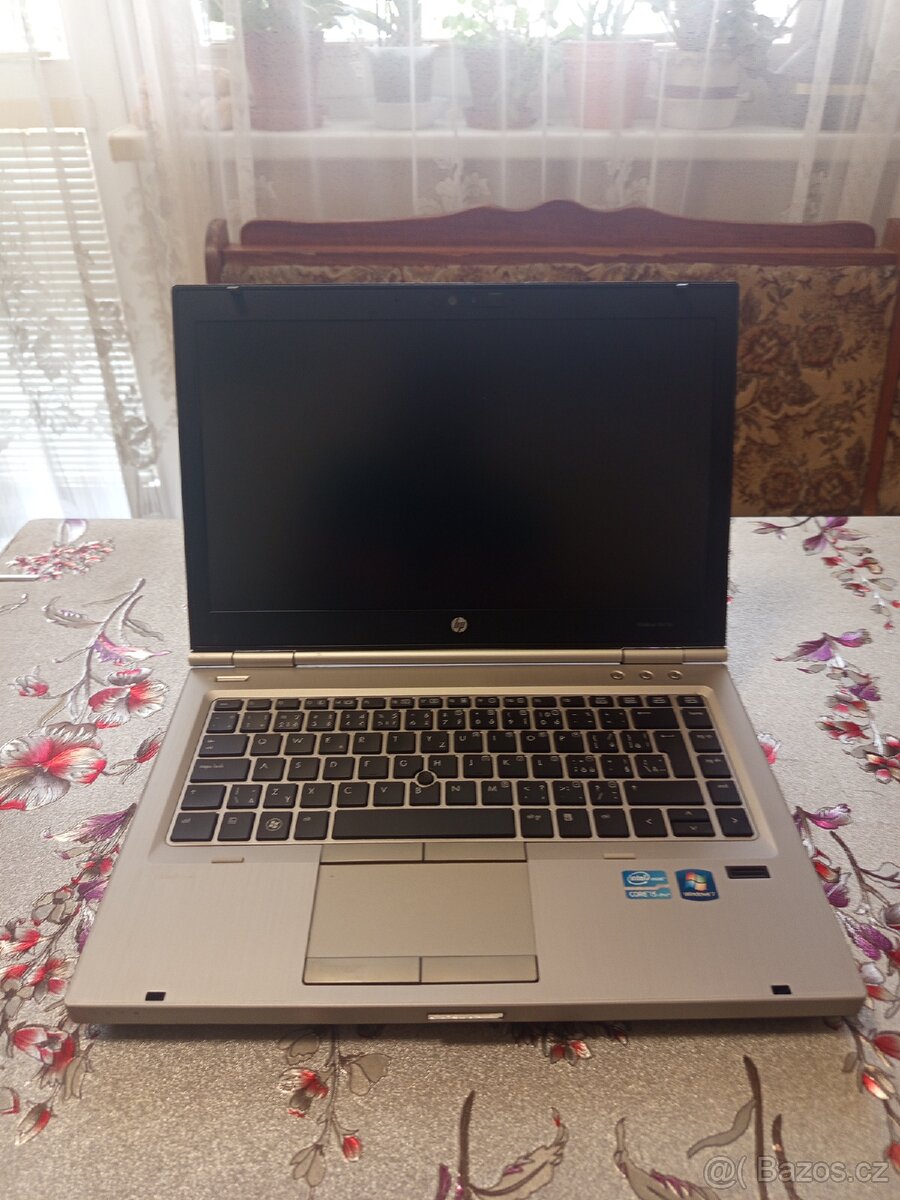 Hp elitebook 8470p na náhradní díly.