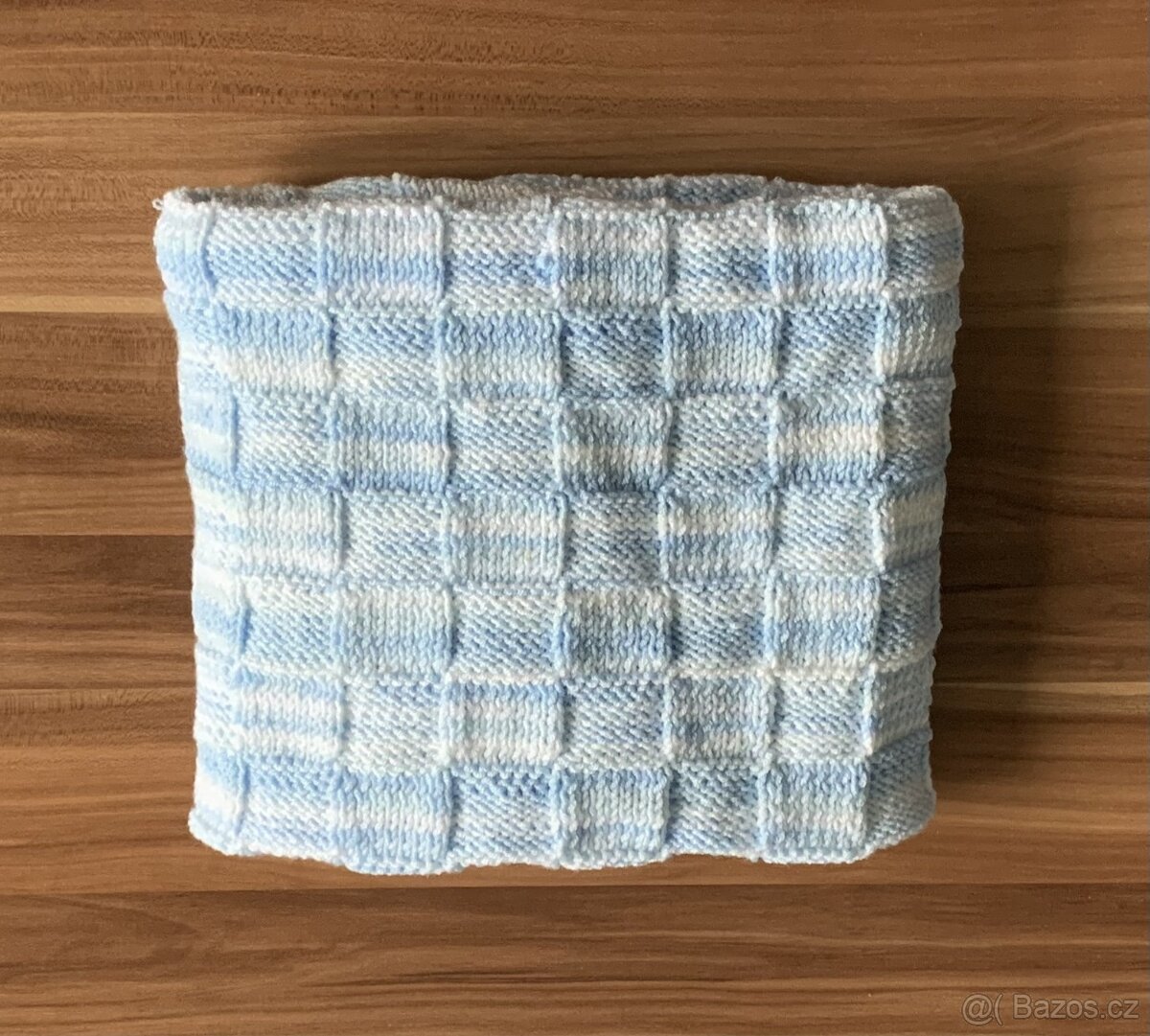 Pletená dečka do kočárku modro-bílá, doprava zdarma