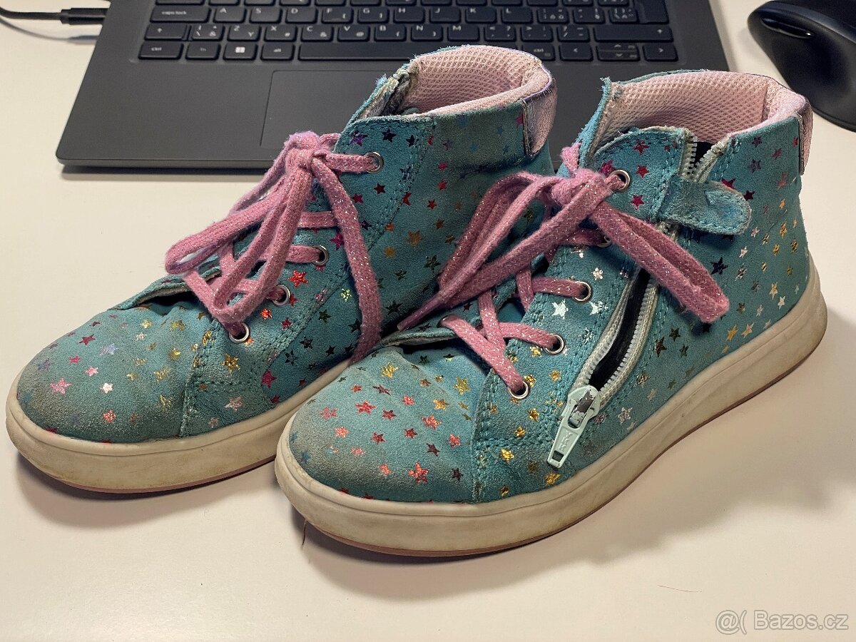 Dětské kožené boty vel 33