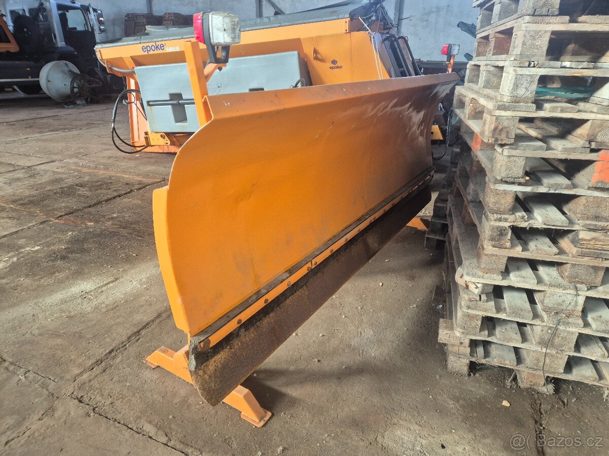 Čelní radlice na sníh gumový břit