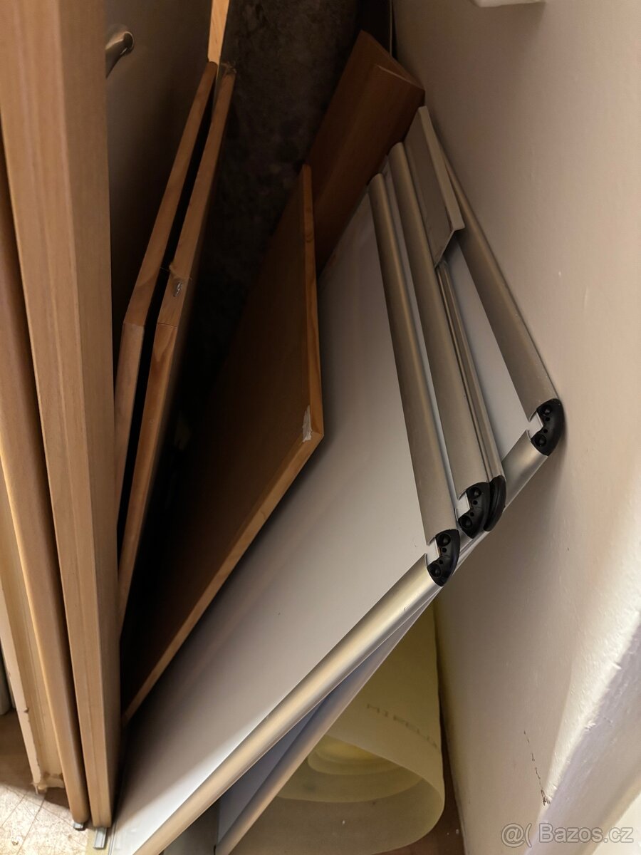 Magnetické tabule různých velikostí