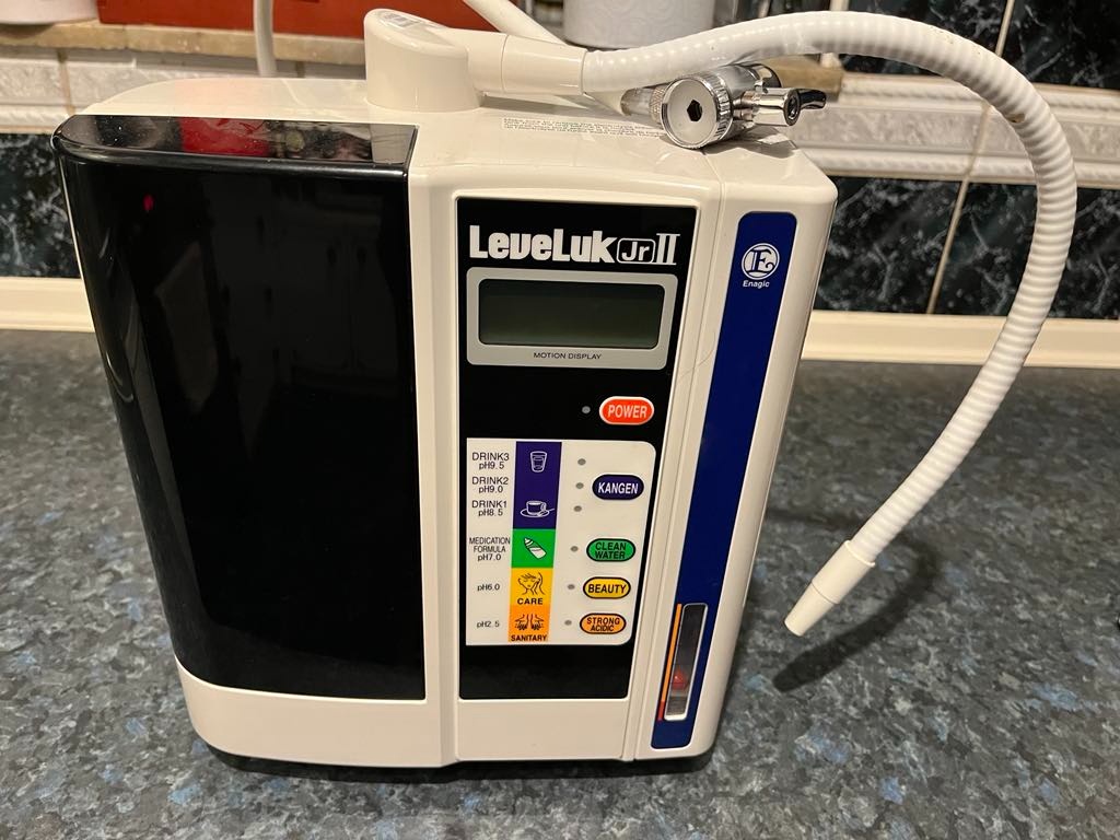 Prodám upravnu vody Kangen Leveluk JR II