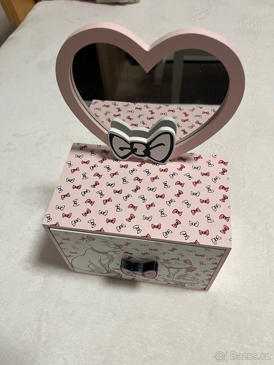 Šperkovnice se zrcatkem