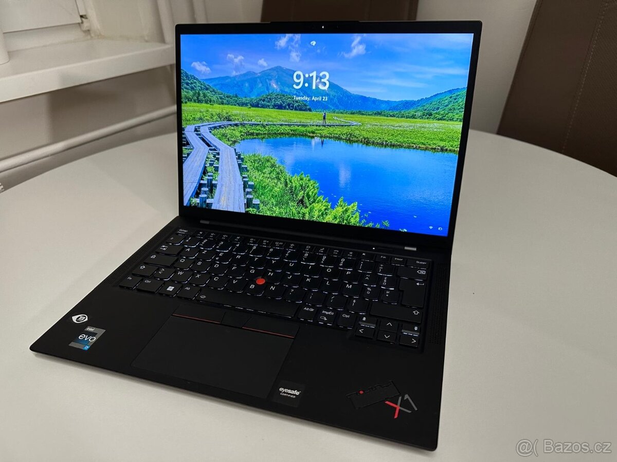 ThinkPad X1 Carbon Gen 10