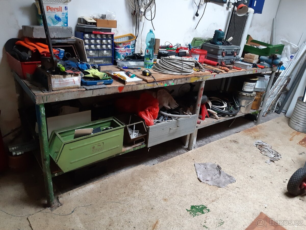 Ponk- montážní stůl