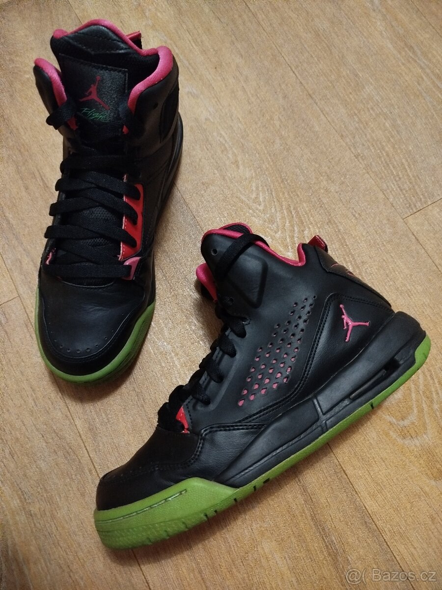 Boty Jordan, vel. 38