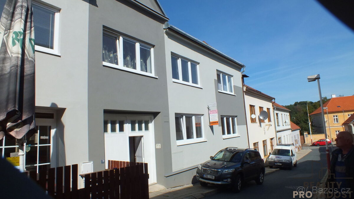 Pronájem Komerčních prostor 27 m2