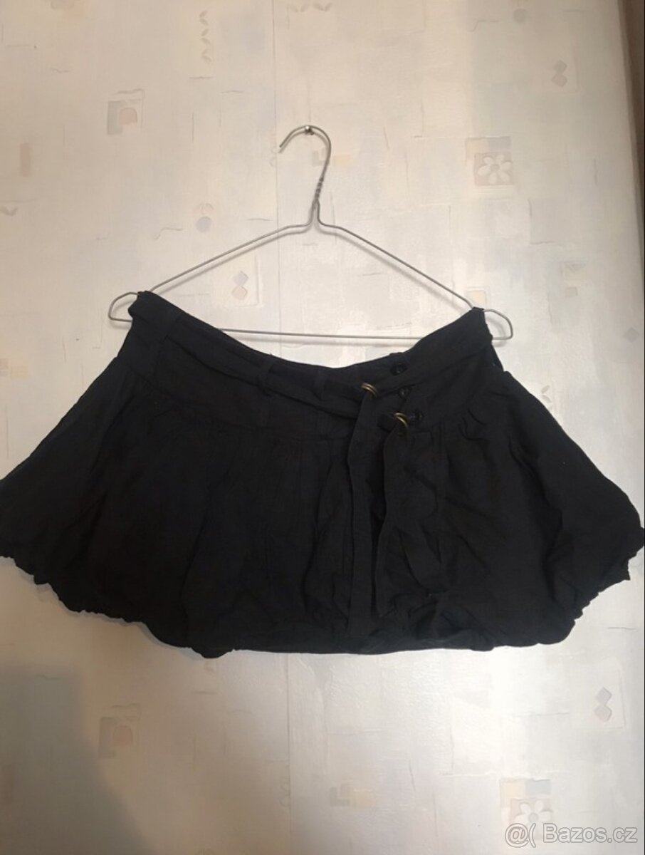 Černá elegantní sukne z ľanu