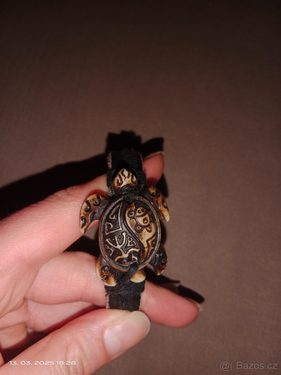 Náramek s želvičkou